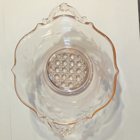 Depression Glass Bowl - Picture 3 of 6